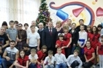 Магомед Дарсигов посетил в канун Нового Года утренник в детском доме №10